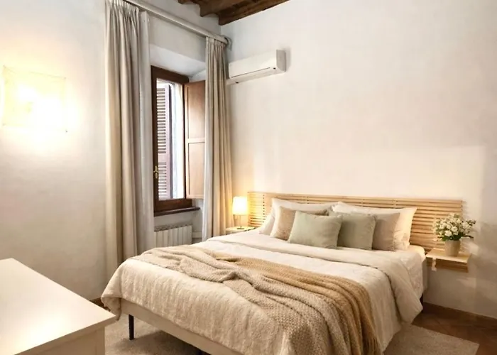 Grand Right By The Pantheon *
